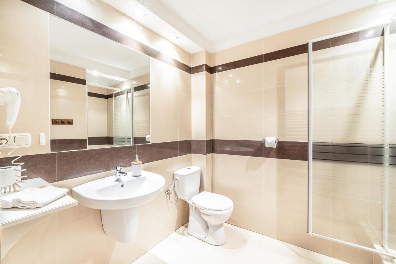 Villa Regent Тикочин Екстериор снимка