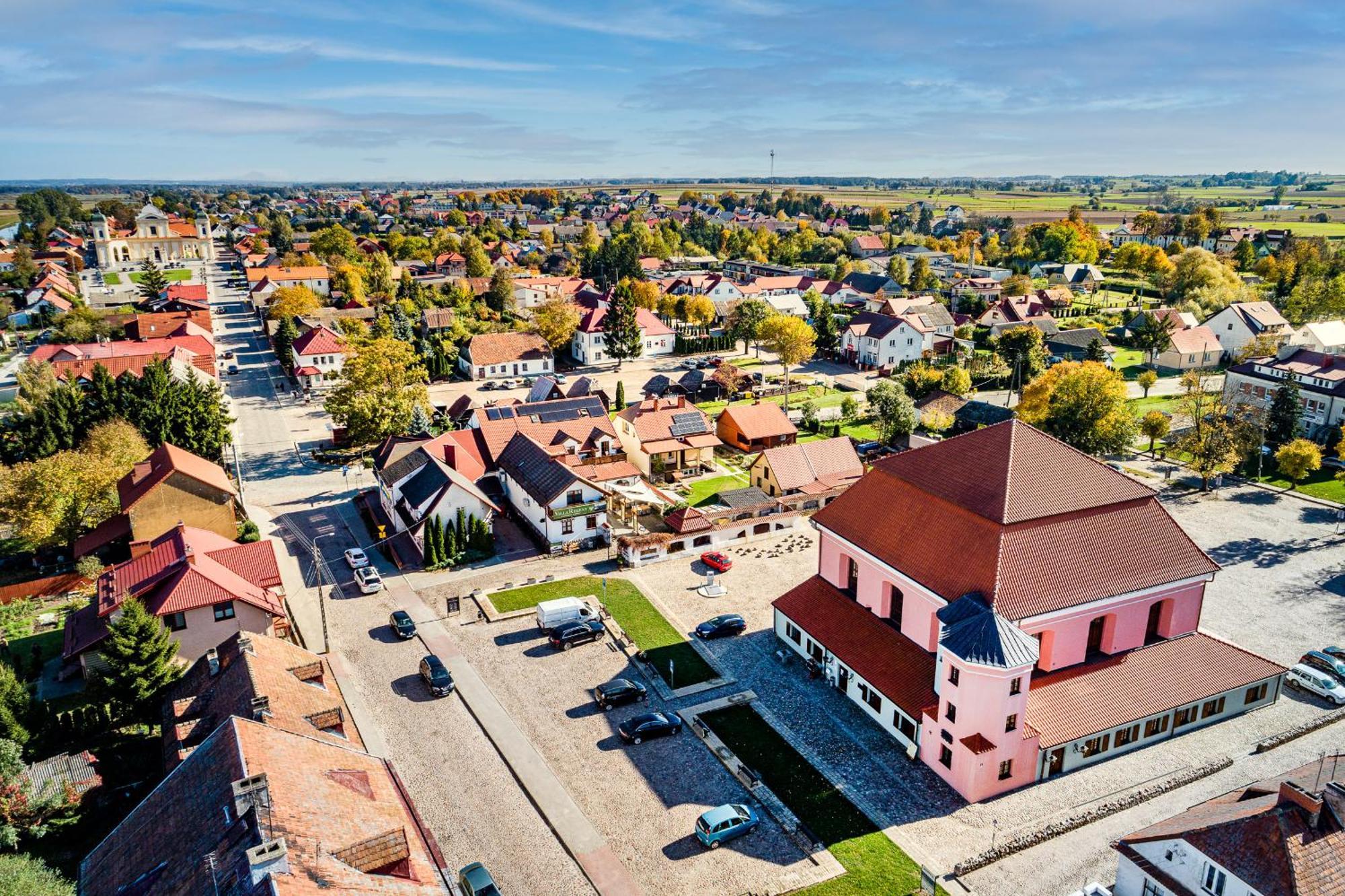 Villa Regent Тикочин Екстериор снимка