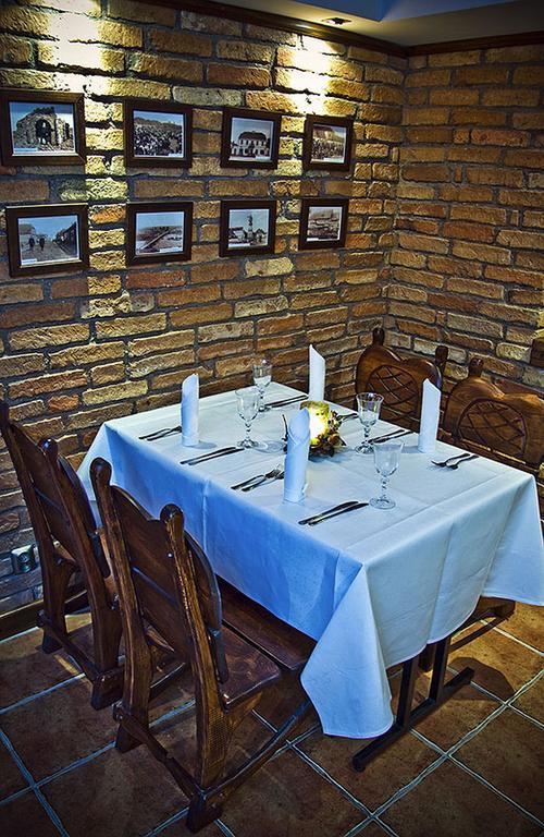 Villa Regent Тикочин Екстериор снимка